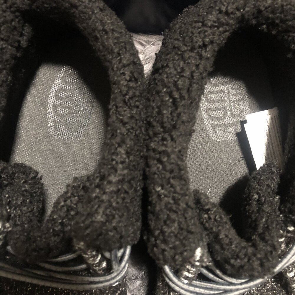 HEY DUDE Wendy Fold Brushed Cozy Women's 10 Faux Fur Slip-On Black Comfort Shoes - Picture 4 of 7